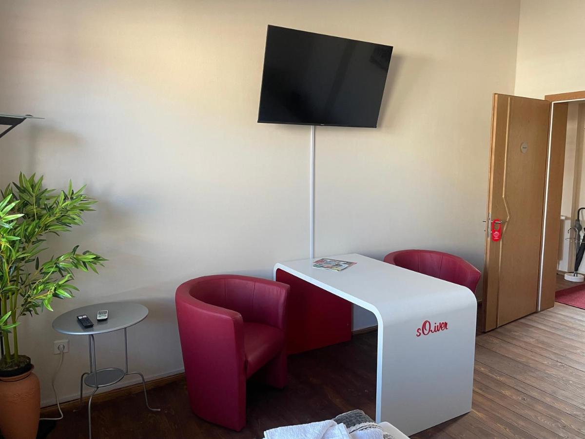 Dz Appartements - Ferienwohnung Mit Klimaanlage, Whirlpool Und Freiem Wlan - Ruhige, Zentrale Lage In Wittenberge Exterior foto